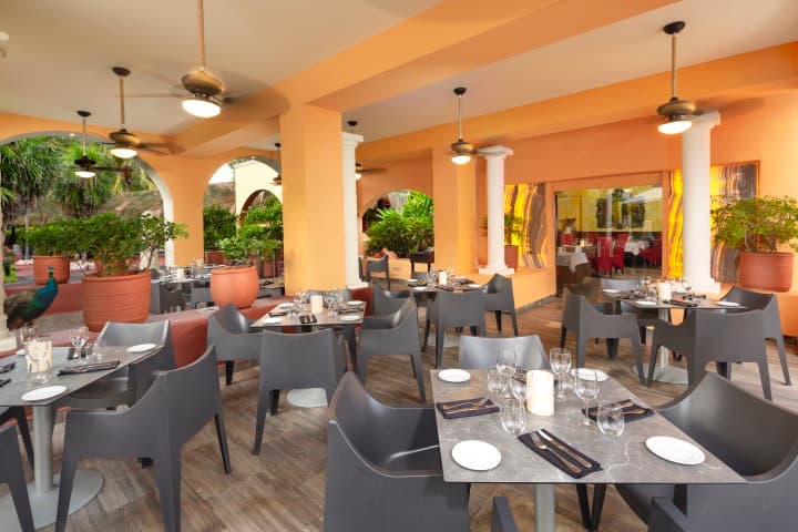Dos lunas terraza bar